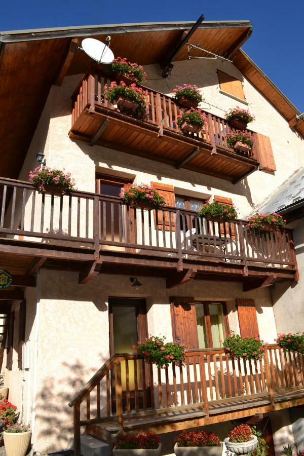 Le Balcon Fleuri Apartman Freissinieres Kültér fotó